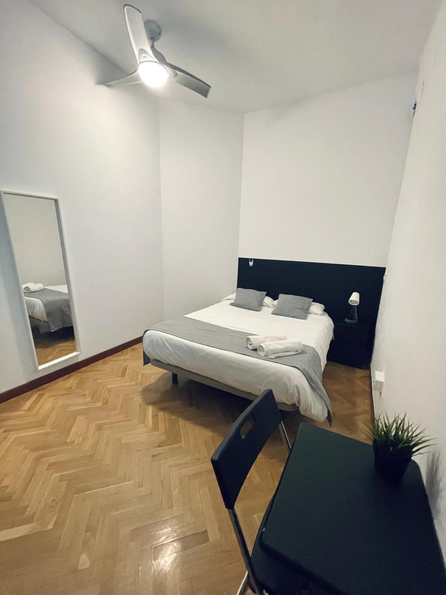 Ibiza Habitaciones مدريد المظهر الخارجي الصورة
